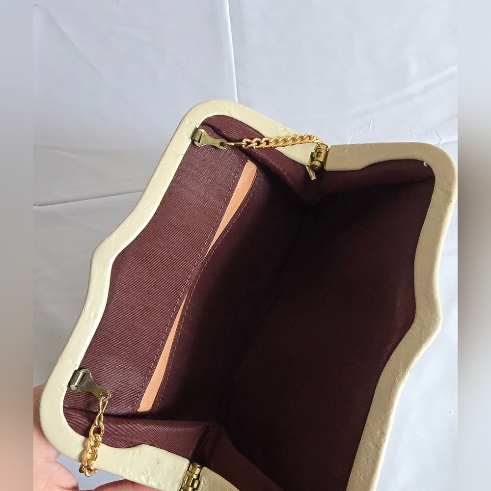 Vintage Purses Bundle 2 Pack Cream Leather Shoulder Bag,Beaded Pearl Clutch - Picture 3 of 12